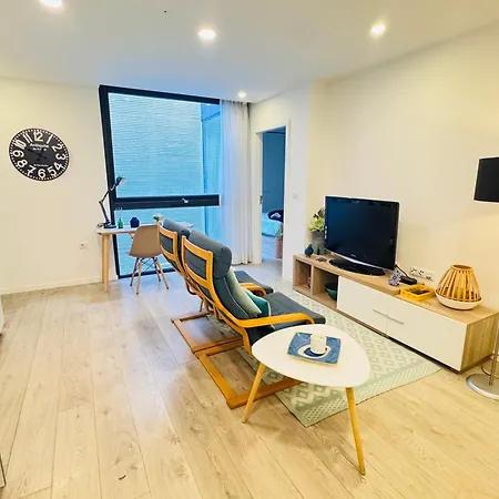 Tear Avenida Apartment *