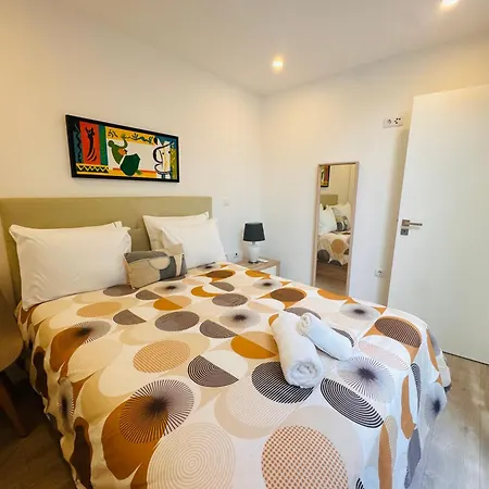 Tear Avenida Apartment Aveiro